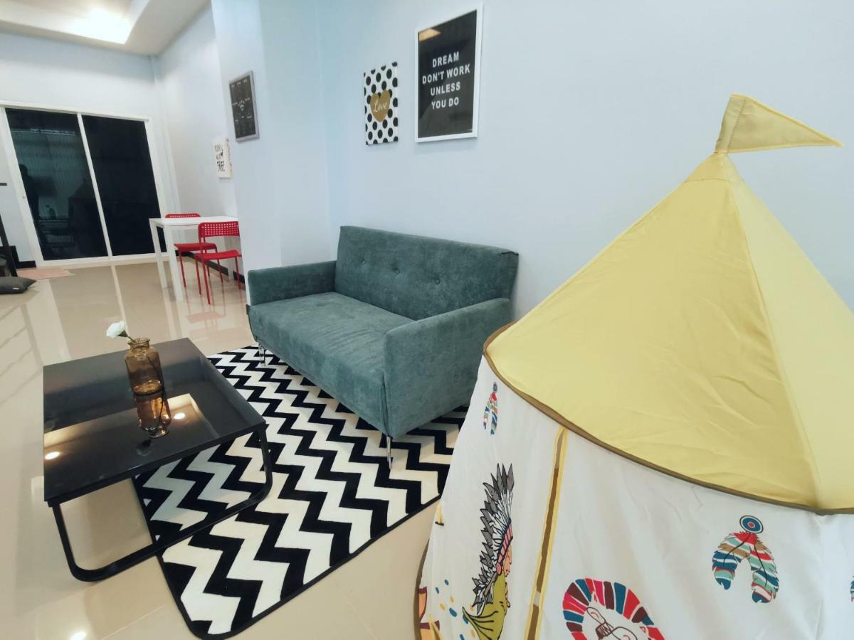 The Chill Town Home Maha Sarakham Bagian luar foto