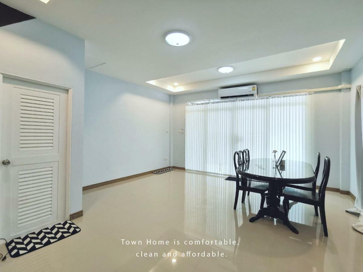 The Chill Town Home Maha Sarakham Bagian luar foto